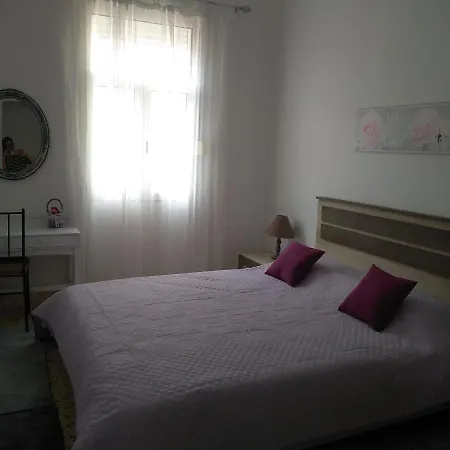 Daire Central Flat Rhodes City